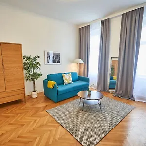 Renovated & Cozy - Close To Museumsquartier , Wenen Oostenrijk